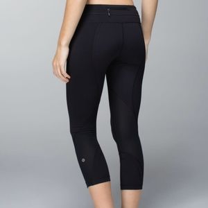 Lululemon Inspire Crop